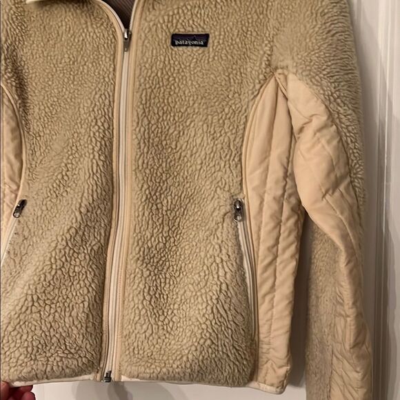 Patagonia® Retro-X Deep Pile Sherpa Jacket - Picture 4 of 6